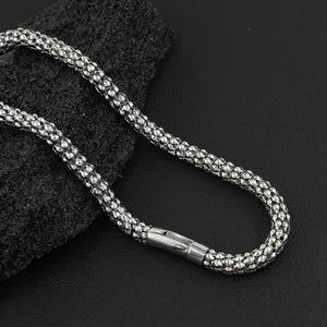 Vòng Cổ Hip-Hop Bằng Thép Không Gỉ Dây Chuyền Đèn Lồng Bắp Rang Vòng Cổ Thời Trang Cá Tính - Product Image 2