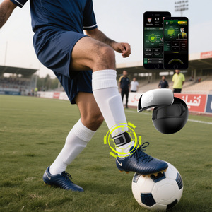 Équipement personnalisé de <span class=keywords><strong>football</strong></span>, <span class=keywords><strong>tracker</strong></span> étanche IP66, entraînement de <span class=keywords><strong>football</strong></span> avec analyse d'activité pour les athlètes, Qatar - Product Image 1