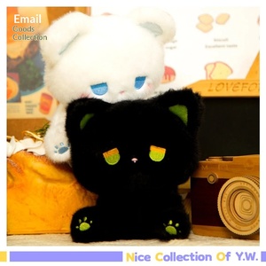Gatto Seduto Carino e Pazzo, Regalo di Compleanno, Peluche in Flanella Unisex - Product Image 2