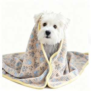 <span class=keywords><strong>Serviette</strong></span> absorbante en microfibre pour animaux de compagnie avec logo brodé en forme de patte pour le bain et le nettoyage des chats et des chiens - Product Image 1