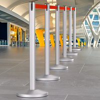 Barrières de circulation rétractables avec poteaux et cordes pour files d'attente VIP d'aéroport, contrôle des foules et expositions, vente en gros
