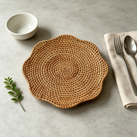 Assiette de présentation en rotin tressé à la main, set de table en rotin naturel résistant à la chaleur pour mariage, fête, maison, restaurant, décoration de table