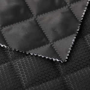 Tissu de couverture réversible matelassé à ultrasons 3 couches <span class=keywords><strong>anti</strong></span>-dérapant Oxford à carreaux de football - Product Image 6