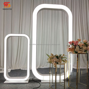 Nouvelle conception élégante de toile de fond rectangulaire blanche à LED pour la décoration de mariage - Product Image 1