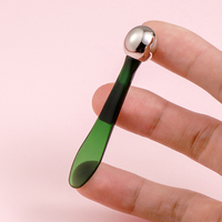 Ensemble de cadeau de Massage du visage féminin cuillère à crème pour les yeux en plastique et applicateur de sérum Scoop outils de maquillage de rouleau pour les yeux de beauté
