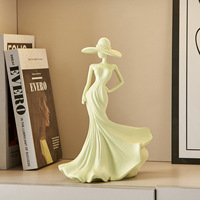Sculpture créative de femme sexy en cyan, artisanat en résine, ornement de bureau, décoration de la maison, salon, bureau, décoration de table, figurine, cadeaux