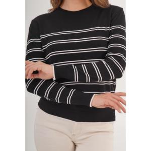 Suéter de Punto Negro al por Mayor para Mujer, Cuello Redondo, Estilo Coreano, Estampado Dulce, Delgado, con Decoración de Botones para la Temporada de Otoño - Product Image 2