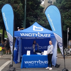 10x10ft英尺贸易展览帐篷弹出式凉亭帐篷，带1个全墙<span class=keywords><strong>2</strong></span>个半边墙<span class=keywords><strong>2</strong></span>个沙滩猎鹰和1个桌子盖 - Product Image 1