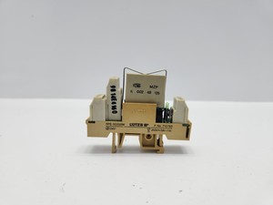 PLC LUTZE <strong>RPE</strong>-1E2S/2W RELAY SOCKET WITH FEME MZP <strong>K</strong> 002 49 05 RELAY MODULE Warranty Product - Product Image 1