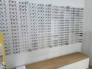 Cửa hàng quang học Acrylic Kính mát khung hiển thị giá đứng kính hiển thị đứng với thanh có thể khóa - Product Image 6