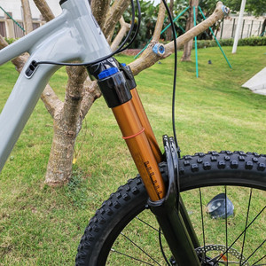 Bicicletta da Montagna LUTU con Sospensione Posteriore 27.5/29 Pollici, Quattro Sospensioni, Cambio a Velocità Variabile, Freno a Disco, Forcella in Lega di Alluminio - Product Image 3