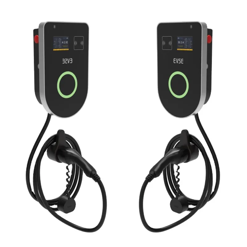 Chargeur domestique EV 3 phases 22KW 11kw 7kw Station de charge de voiture avec prise de type 2