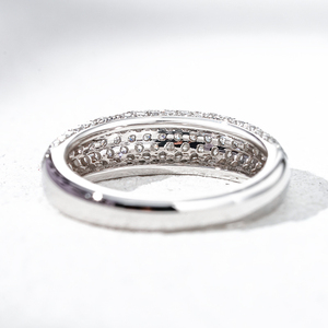 Anillo de Boda de Lujo con Diamantes Cultivados en Laboratorio, Engaste Micronizado, Oro Sólido de 10K - Product Image 3