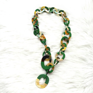 Collar Artesanal Premium Ecológico Estilo Ángel con Cuerno Natural de Búfalo y Grandes Cuentas Redondas de Ágata Cuarzo, Artesanía India - Product Image 1