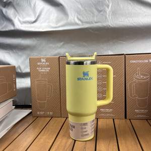 แก้วน้ำขนาด 40 ออนซ์ พร้อมฝาปิดแบบพลิกและหลอดซิลิโคน ปราศจากสาร BPA, สแตนเลส, เก็บความเย็นได้ 12 ชั่วโมง ห่วงสำหรับพกพาเพื่อความสะดวก สีดำ - Product Image 3