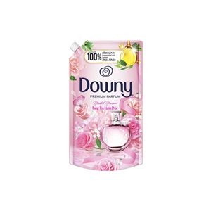 Adoucissant textile liquide Downy Eco-Friendly Premium Blissful Blossom 1,45 L pour vêtements, tissus doux et protection des couleurs - Product Image 1