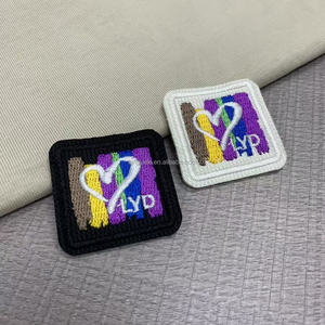 Lyd Tùy Chỉnh 3D Sắt Trên Thêu PVC Biểu Tượng Các Bản Vá Lỗi Bảng Chữ Cái Tiếng Anh Hình Dạng Cho Quần Áo & Hat Bán Buôn - Product Image 4