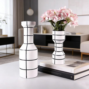 Vase à fleurs en résine géométrique abstraite de style minimaliste moderne, décoration de bureau, vase à grille artisanal pour <span class=keywords><strong>salon</strong></span> moderne - Product Image 2
