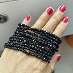 Cadena de Cuentas Sueltas de Ágata Ónix Negra Natural de 4 mm con Corte Facetado para Hacer Joyas, Pulseras y Collares Hechos a Mano - Product Image 4