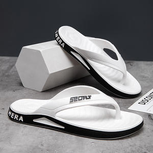 Nouvelles tongs kaki minimalistes pour vêtements d'extérieur pour hommes tongs décontractées extérieures antidérapantes pour sandales de plage pour hommes en gros - Product Image 2