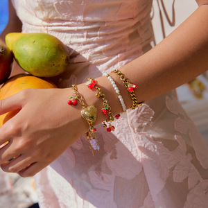 Bracelet à breloques fruits, chaîne dorée, pendentif fraise cerise, bijoux pour femme, cadeau - Product Image 4