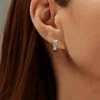 Clips d'oreille incrustés de diamants en argent sterling D-Color Moissanite S925 pour femmes, cerceaux d'oreille de tempérament haut de gamme de luxe léger