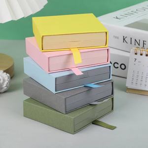 Boîte d'emballage de bijoux transparente avec cadre flottant en <span class=keywords><strong>suspension</strong></span> 3D, fonctionnelle, avec manchon en <span class=keywords><strong>papier</strong></span>, vente en gros - Product Image 3