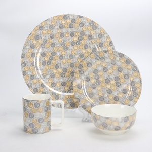 <span class=keywords><strong>Service</strong></span> de table en céramique personnalisé de <span class=keywords><strong>12</strong></span> à 16 pièces, <span class=keywords><strong>service</strong></span> de vaisselle en <span class=keywords><strong>porcelaine</strong></span> pour 4 <span class=keywords><strong>personnes</strong></span> - Product Image 2
