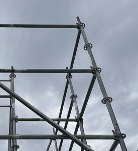 Ensemble complet d'échafaudage combiné (cadre et planches) pour divers chantiers de construction - Product Image 4