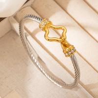 Groothandel RVS Geluksklaver Vierbladige Klaver Mode Haakgesps Armband Trendy Dames Sieraden Cadeau