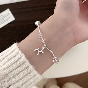 สร้อยข้อมืออะความารีนธรรมชาติและคริสตัลสีขาว S925 เงินสเตอร์ลิง ดีไซน์รูปสุนัขบอลลูน หรูหราแบบมินิมอลสำหรับผู้หญิง - Product Image 4