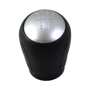 Poignée de levier de vitesses Nissan Qashqai 6 vitesses en cuir ergonomique argenté pour transmission manuelle - Product Image 1