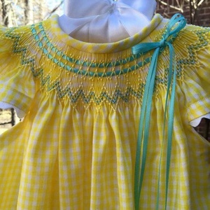 2023 verano elegante impreso hermoso vestido ahumado para niños pequeños hecho a mano lindos conjuntos de ropa de bebé con bordado en el cuello - Product Image 1