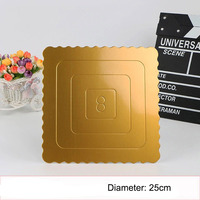 Plateau à gâteau rond avec poignée pour la décoration de gâteaux d'anniversaire, de mariage ou de fête, base à gâteau ondulée blanche pour la présentation en boulangerie