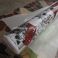 Vinilo Adhesivo para Automóviles con Diseño de Calavera en Blanco y Negro, Estilo Moderno y Genial