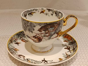 Jungle Wildlife Print Bone China <b>Dinnerware</b> Set 4 Pieces With Gold Rim Cup Saucer Plates For Home Dining - Product Image 4