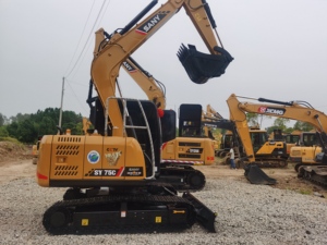 Excavadora Mini Usada al por Mayor Sany SY75C de 7.5 Toneladas |   Para Granja y Jardín |   Envío Global de Alta Gama - Product Image 5