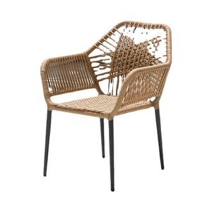 Conjunto de Silla Columpio y Banco de Patio de Metal Nórdico para Exteriores, Muebles de Jardín Ecológicos para Comer y Descansar, para Uso Residencial/Comercial - Product Image 1