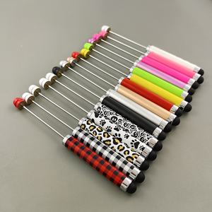 Stylo jouet imprimé à la main pour enfants cadeaux <span class=keywords><strong>créatifs</strong></span> multifonction stylet d'impression complète en métal bricolage stylet à perles pour - Product Image 1