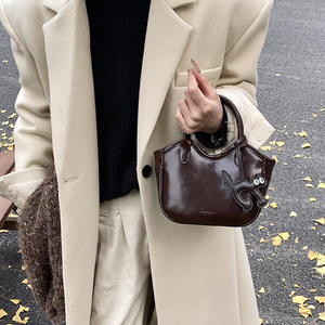 Nuevo Bolso de Cuero Genuino Cómodo con Cierre de Cremallera, Gran Capacidad, Moderno, Unisex - Product Image 2