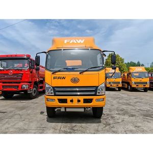 รถบรรทุกน้ำมัน HOWO 4X2 2200 ลิตร สำหรับขนส่งน้ำมันหลายประเภท ปรับแต่งได้ตามมาตรฐานไอเสียและระบบพวงมาลัย ผลิตในประเทศจีน ได้รับการรับรองมาตรฐาน ISO และ CCC - Product Image 2