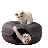 Nid de chat mignon en feutre d'intérieur, lit pour animal de compagnie beignet, lit pour chien portable et confortable avec fermeture éclair en été