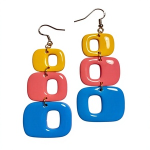 Boucles d'oreilles en résine pour femmes, bijoux artistiques faits à la main, accessoires de mode pour tous les jours, pour les soirées, pour les mariages - Product Image 1