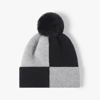 Bonnet personnalisé pour femme avec pompon, doublure polaire, tricoté, bicolore, chaud, épais, en fausse fourrure, à revers, pour l'extérieur