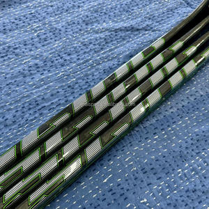 Hoja de fibra de carbono HyperCore duradera, palo de hockey sobre hielo, construcción resistente a los golpes para un rendimiento duradero - Product Image 4