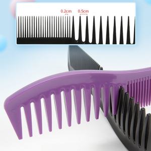 Peigne de coiffure 2-en-1 à dents larges et fines, peigne double densité de haute qualité pour des coiffures élégantes et des pompadours - Product Image 5