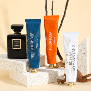 Crème pour les mains et les ongles en gros OEM, marque privée, tube en aluminium, lotion hydratante parfumée pour les mains 50 ml - Product Image 3