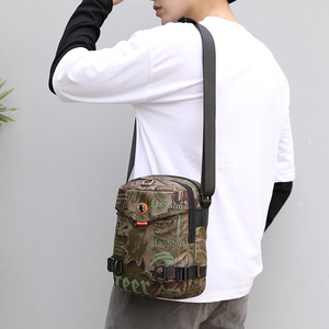Sac banane multifonctionnel unisexe portable et imperméable pour le cyclisme en extérieur, sac de poitrine, sac messager simple, sac banane à lettres - Product Image 6