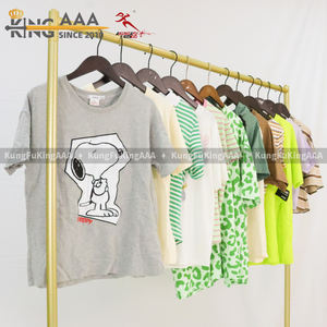 T-shirt KungFu KingAAA en gros, vintage, premier choix, seconde main, lot de 45 kg, vêtements mixtes usagés pour femmes - Product Image 4