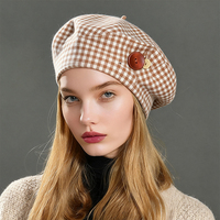 Béret Lapid Personnalisé avec Logo – Chapeau Polyvalent Tendance en Tricot pour Activités de Plein Air – Couleur Unie – Design de Qualité pour Femme